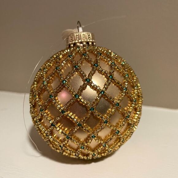 2 Beaded Christmas Ornaments - Gold, Red, Mesh Beaded, Holiday, Tree Decoration - Picture 3 of 8